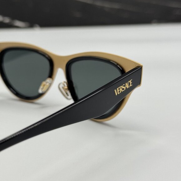 NEW VERSACE VE2273 GB1/87 CAT EYE BLACK/GRAY WOMEN SUNGLASSES MOD 2273 GB1/87